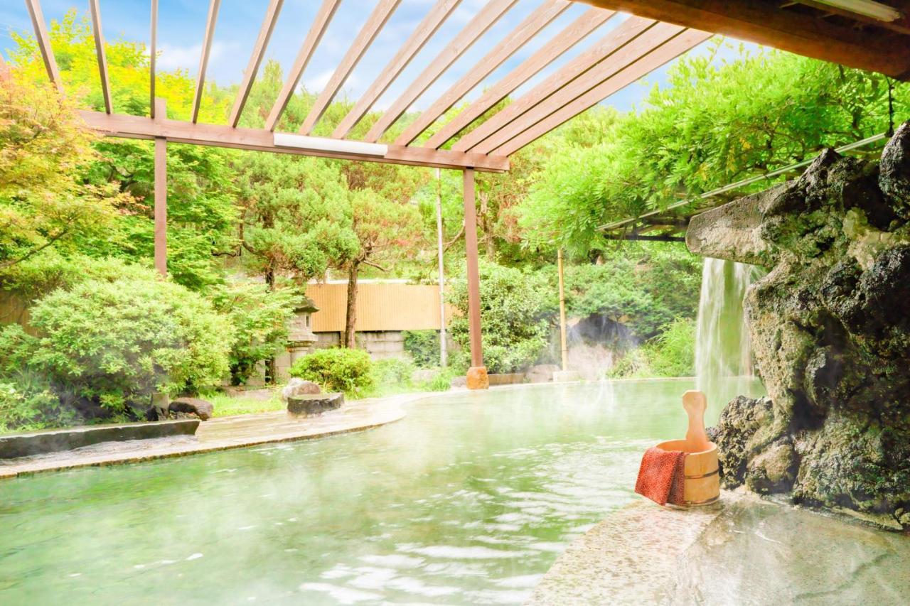 Отель Ooedo Onsen Monogatari Shinshu Kakeyu Уэда Экстерьер фото