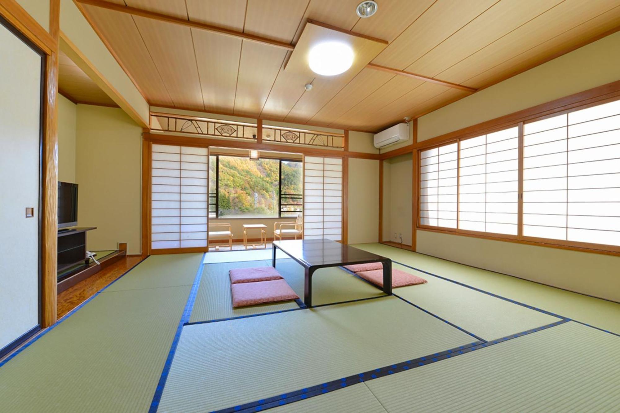 Отель Ooedo Onsen Monogatari Shinshu Kakeyu Уэда Номер фото