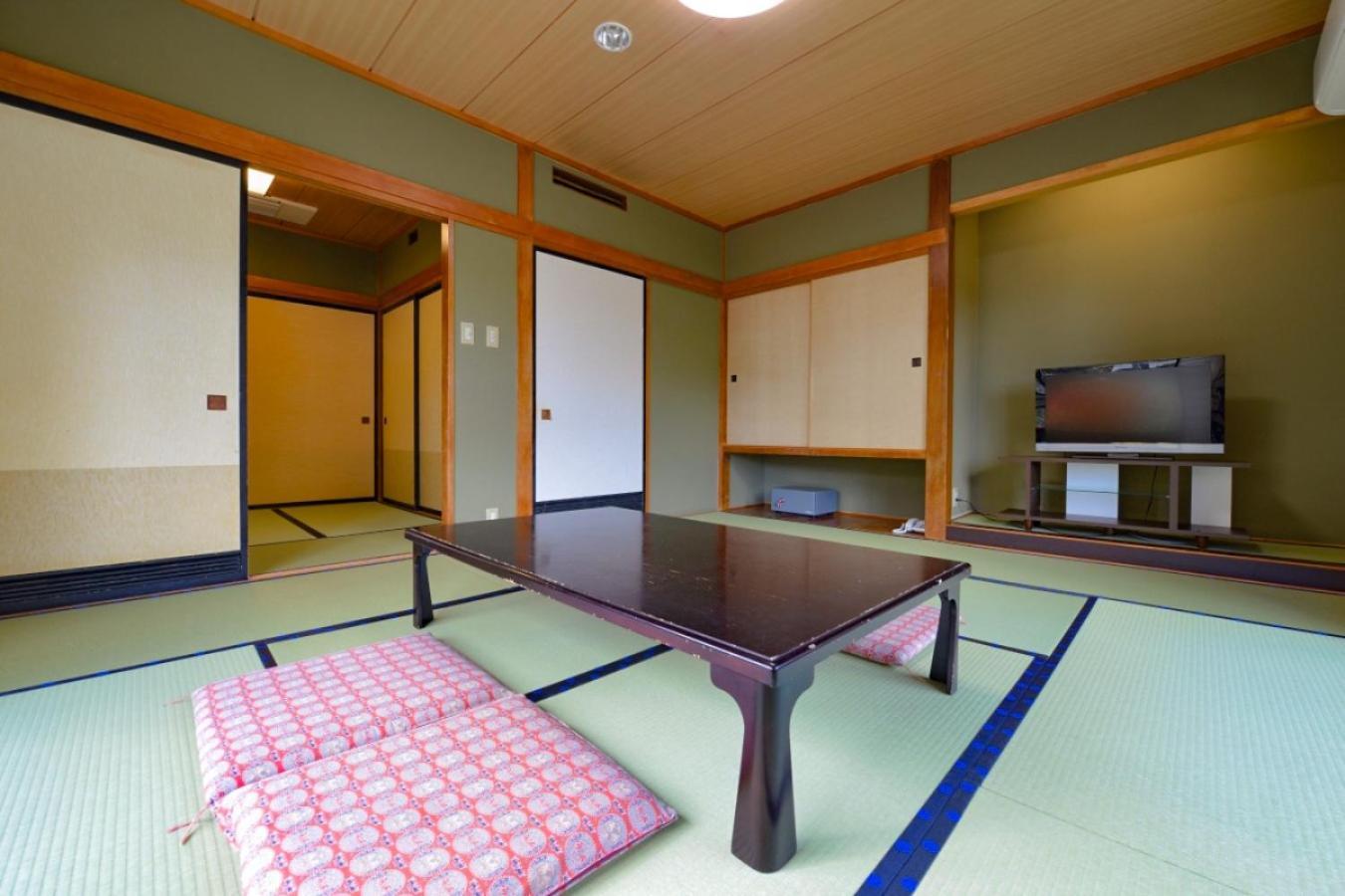 Отель Ooedo Onsen Monogatari Shinshu Kakeyu Уэда Номер фото